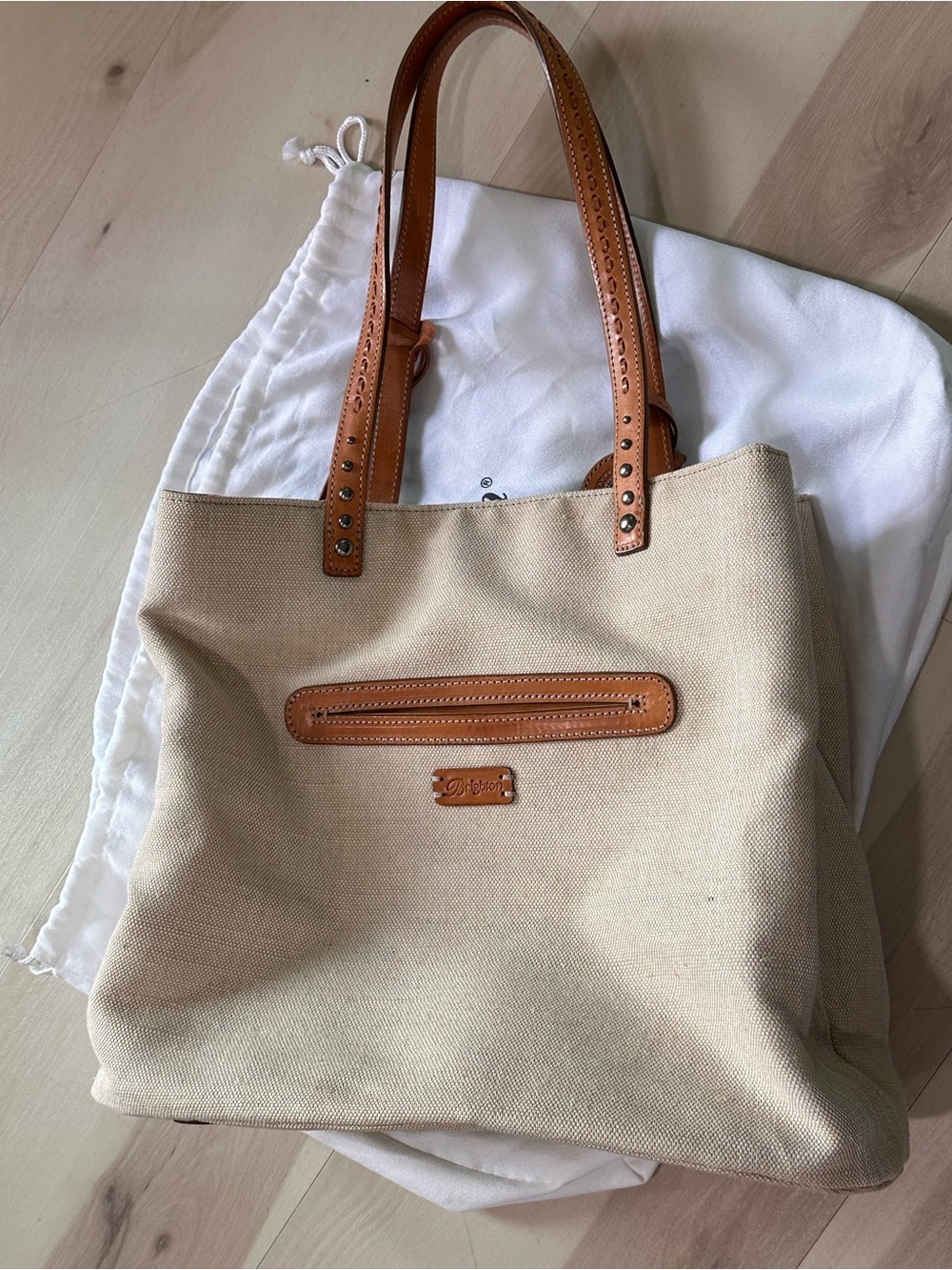 Brighton Nova Giovana Convertible Tote Brighton Ferrara Collection Leather - Picture 3 of 17